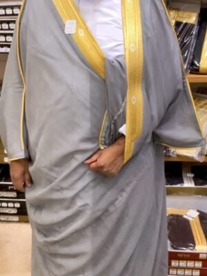 بشت الفخامة الرصاصي