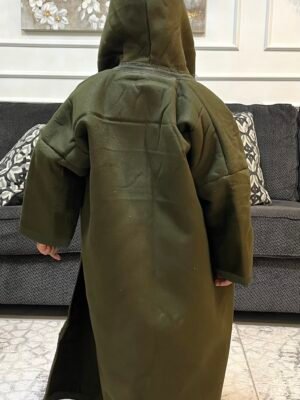 فروة الأولاد والبنات اللون الزيتي