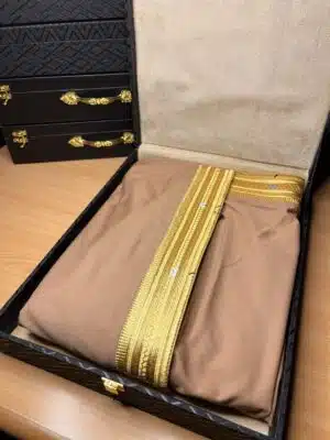 البشت الملكي المرينا العشم