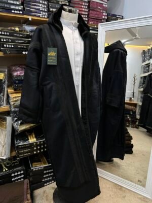 الأسود الملكي فروة سورية فاخرة بالقبعة والجيب