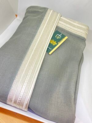 البشت الملكي الرمادي بالزري الفضي