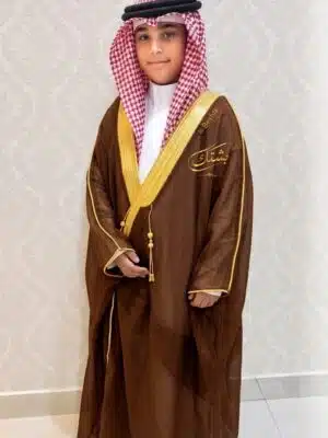 بشت شبابي أشقر
