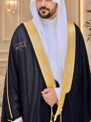 البشت المتوسع الأسود